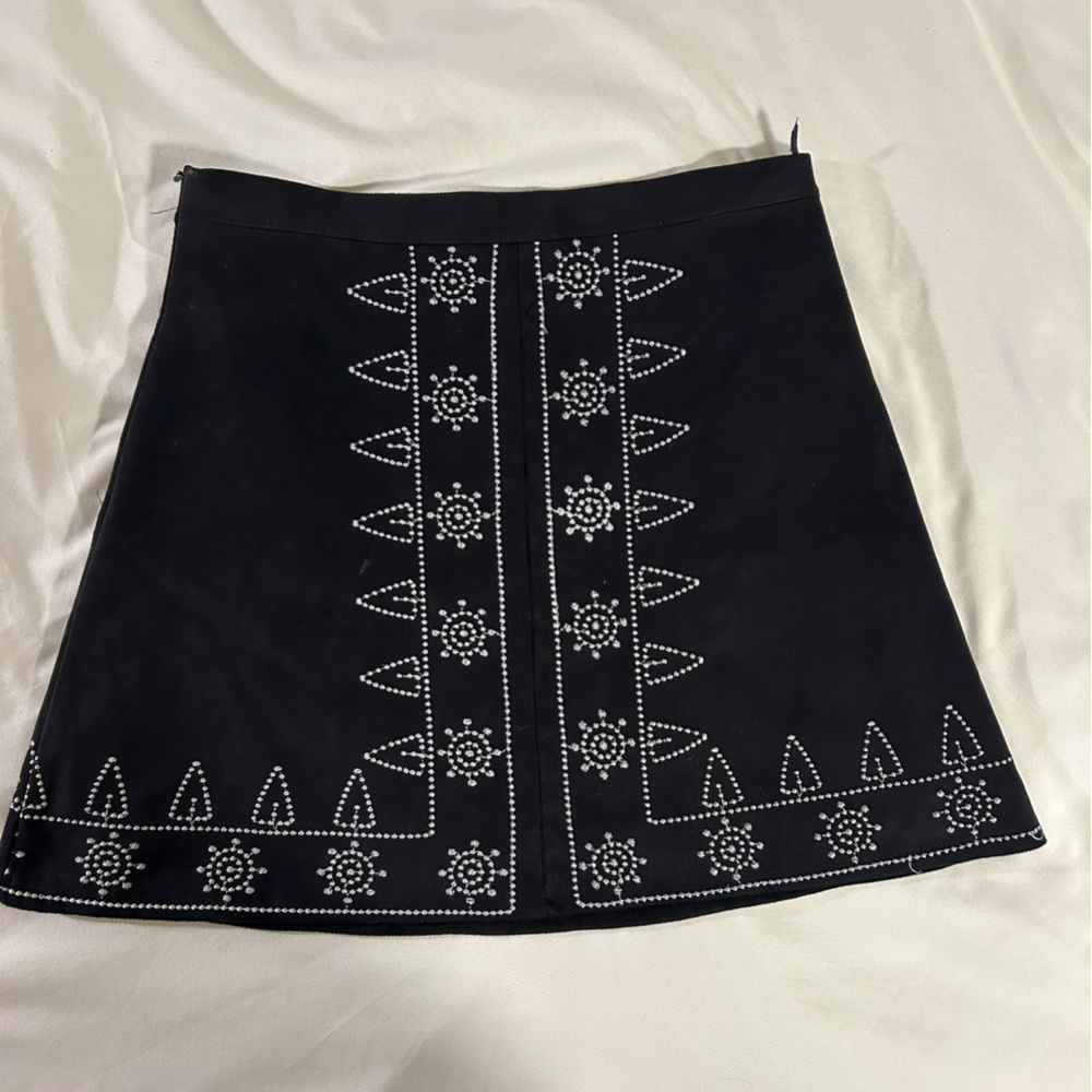 Chic Black Embroidered Skirt
